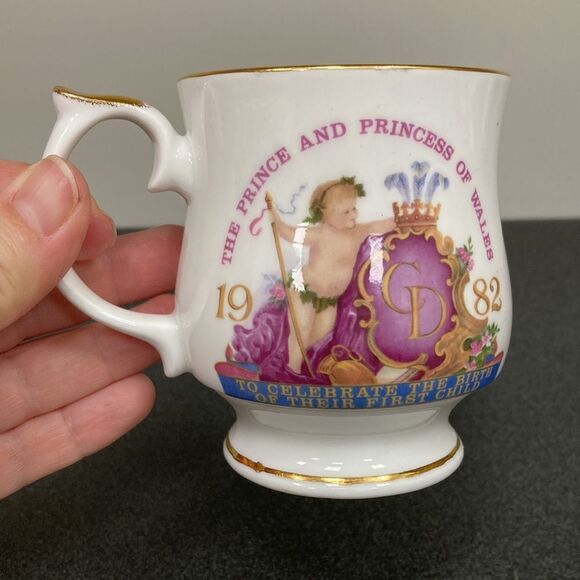 1982 Royal Mug Commemorative Birth of‎ Prince William to Charles and Diana - Picture 8 of 13